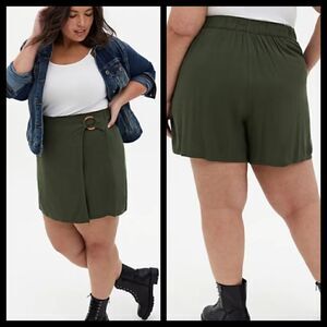 0X 12W Olive Green O Ring Foldover Skort Plussize